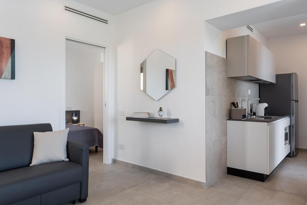 Oneweek Gaeta Suites And Apartments Екстериор снимка