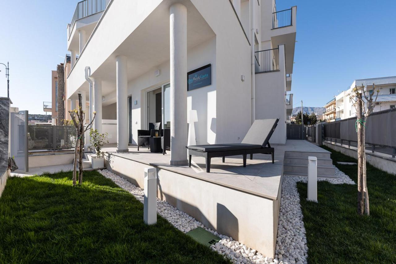 Oneweek Gaeta Suites And Apartments Екстериор снимка