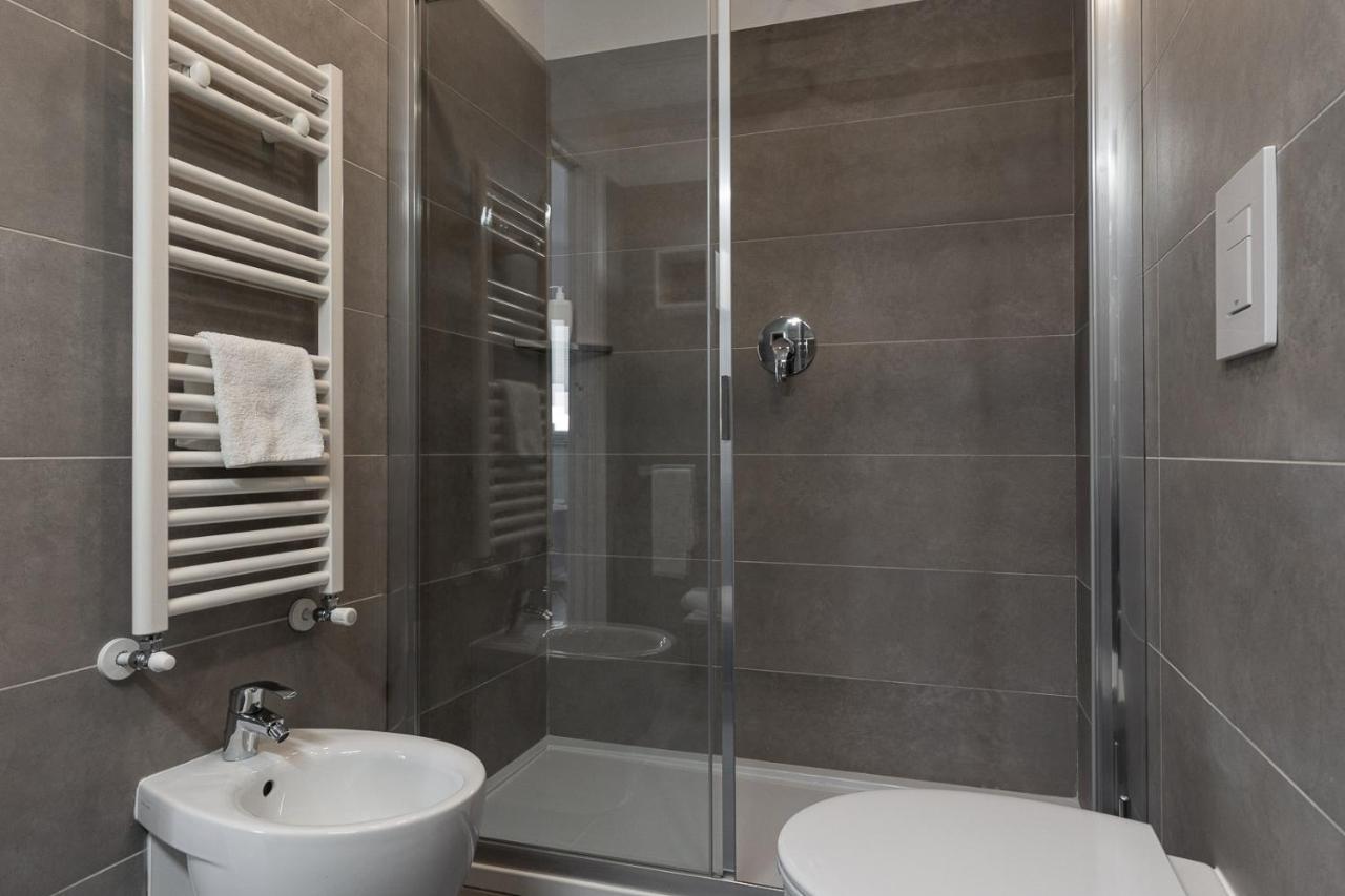 Oneweek Gaeta Suites And Apartments Екстериор снимка