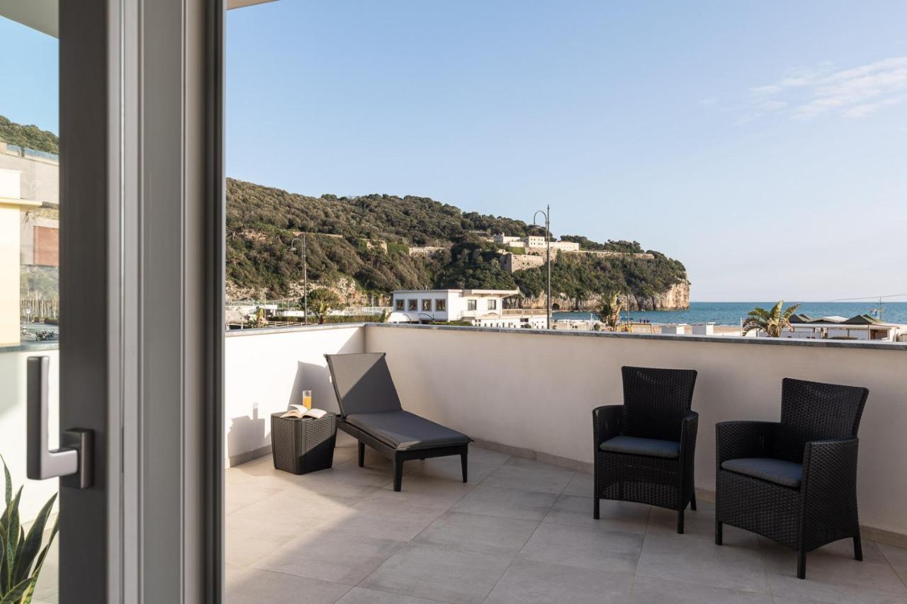 Oneweek Gaeta Suites And Apartments Екстериор снимка