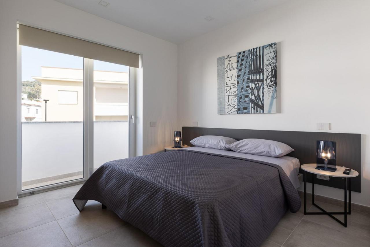 Oneweek Gaeta Suites And Apartments Екстериор снимка