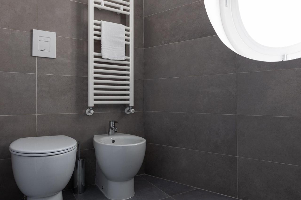 Oneweek Gaeta Suites And Apartments Екстериор снимка