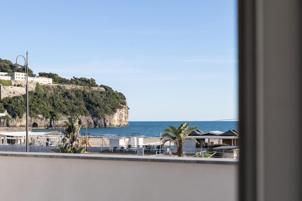 Oneweek Gaeta Suites And Apartments Екстериор снимка