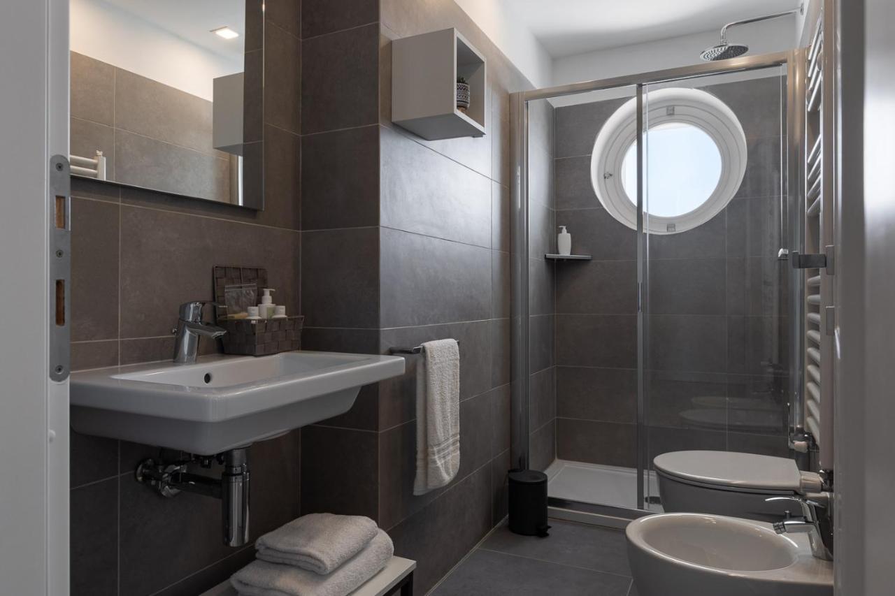 Oneweek Gaeta Suites And Apartments Екстериор снимка