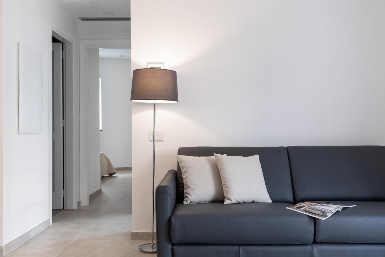 Oneweek Gaeta Suites And Apartments Екстериор снимка